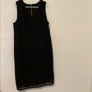 Thalia sodi Laser cut Faux suede sheath dress🖤